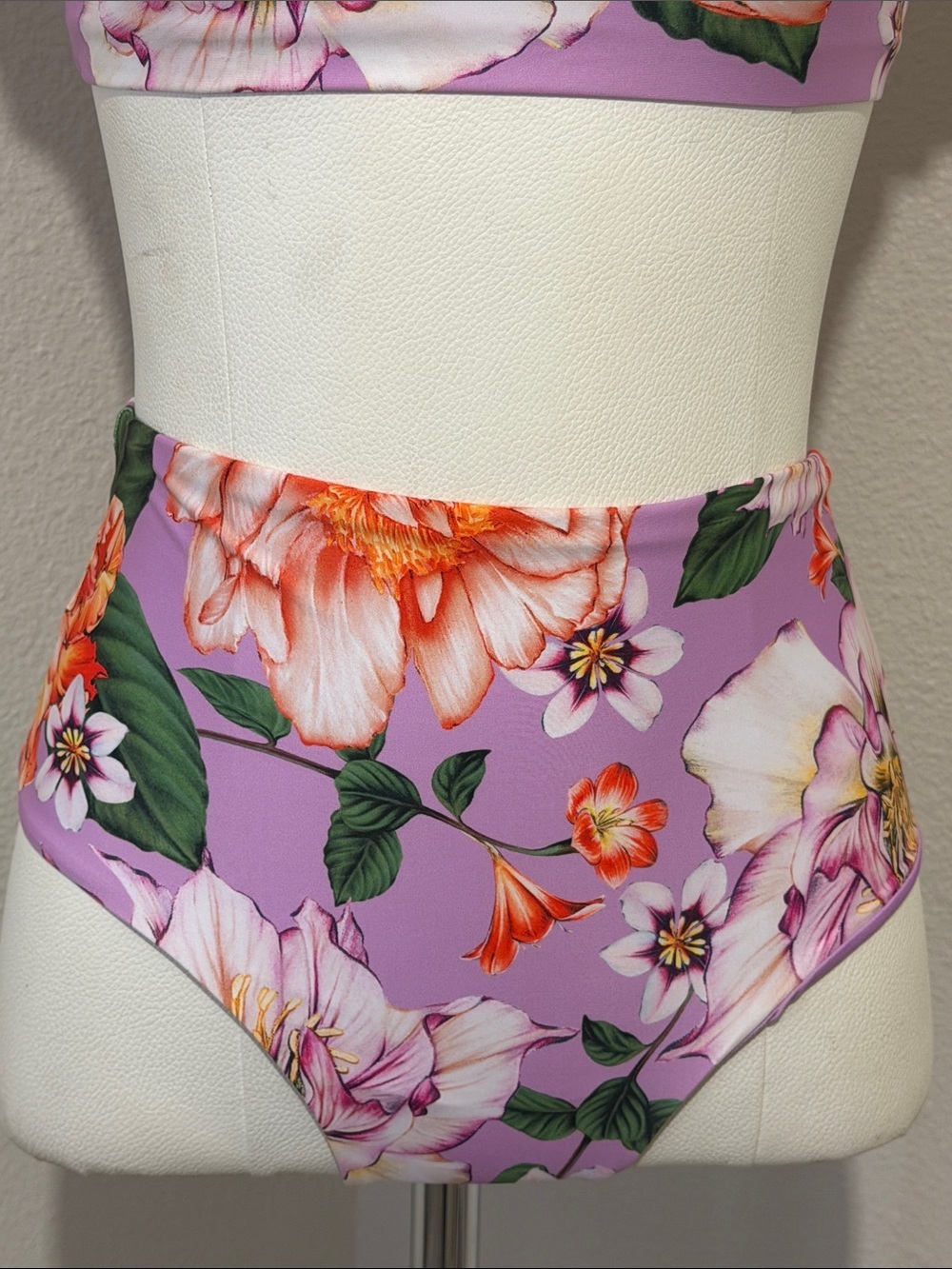 Agua Bendita Arielle Lavender Floral Ruffle Reversible Swimming Suit Set - Picture 2 of 13